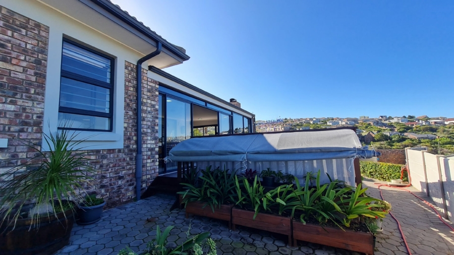 3 Bedroom Property for Sale in Dana Bay Western Cape